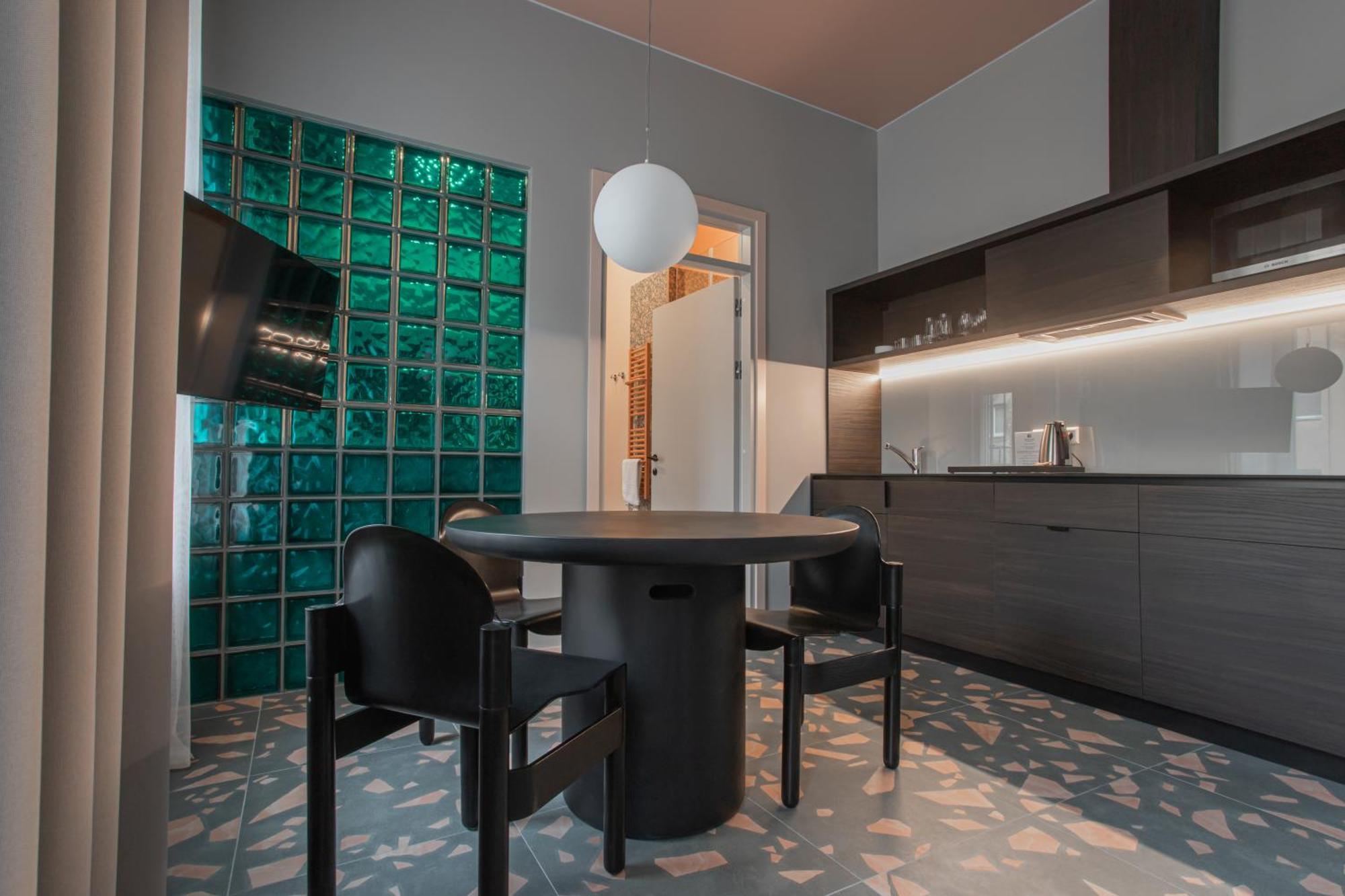 Resume Apartments คอนัส ภายนอก รูปภาพ